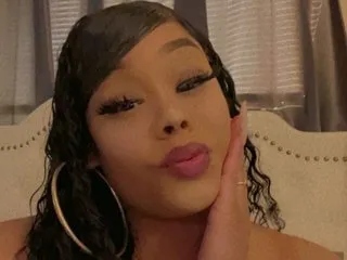 EssaLove immagine del profilo del modello di cam
