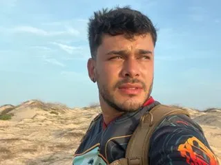 Image de profil du modèle de webcam Rafael_Monsalve