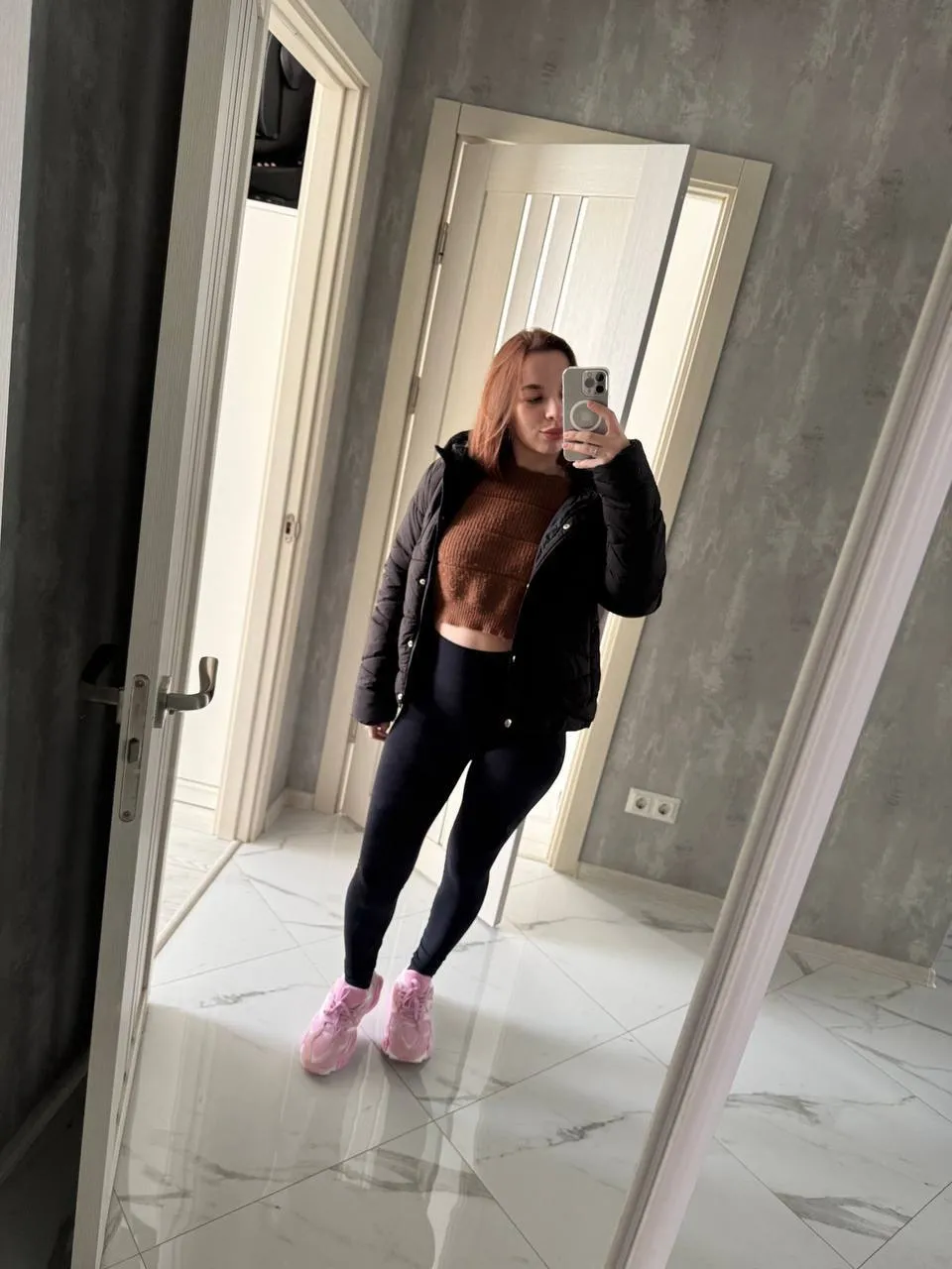 Performer VelvetFOX Photo 3