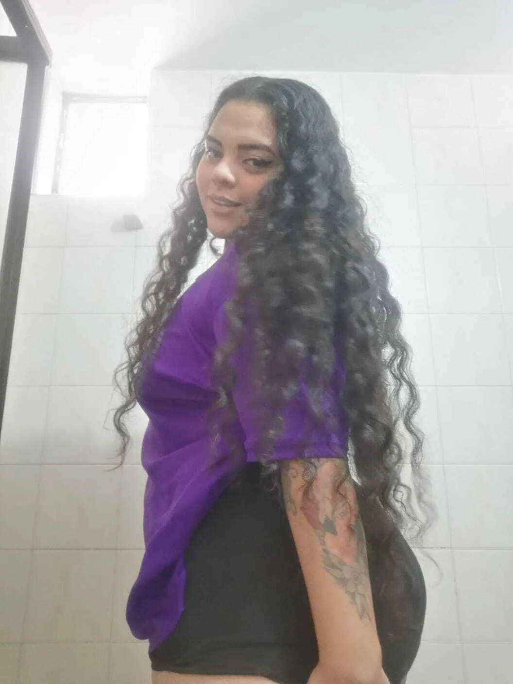 Interprète curvyhotxxx Photo 2