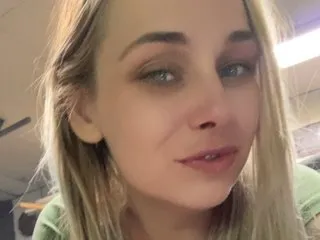 Image de profil du modèle de webcam StacieBond
