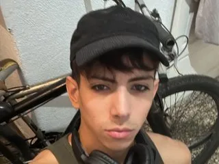 GonzaTwink