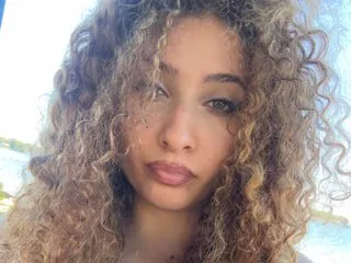 LuluToofire profielfoto van cam model