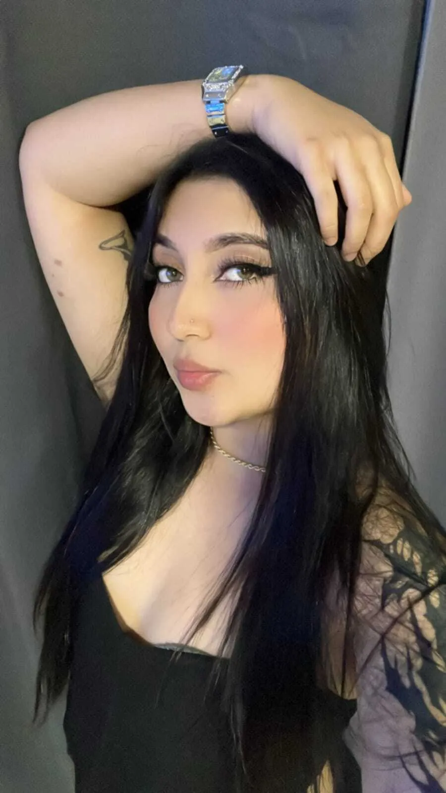 Performer Nicolle_77 Photo 3