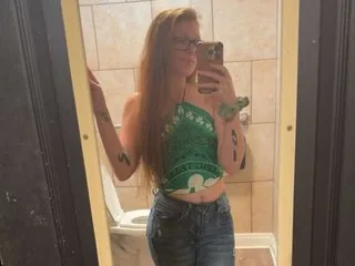 Imagen de perfil de modelo de cámara web de Poisonivyy95