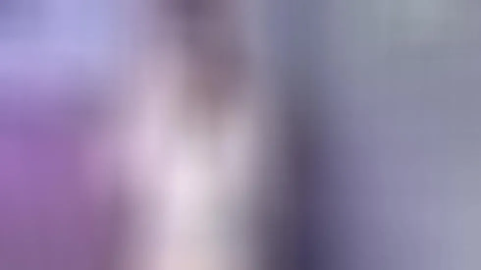 Interprete Emma_Moon Video 1