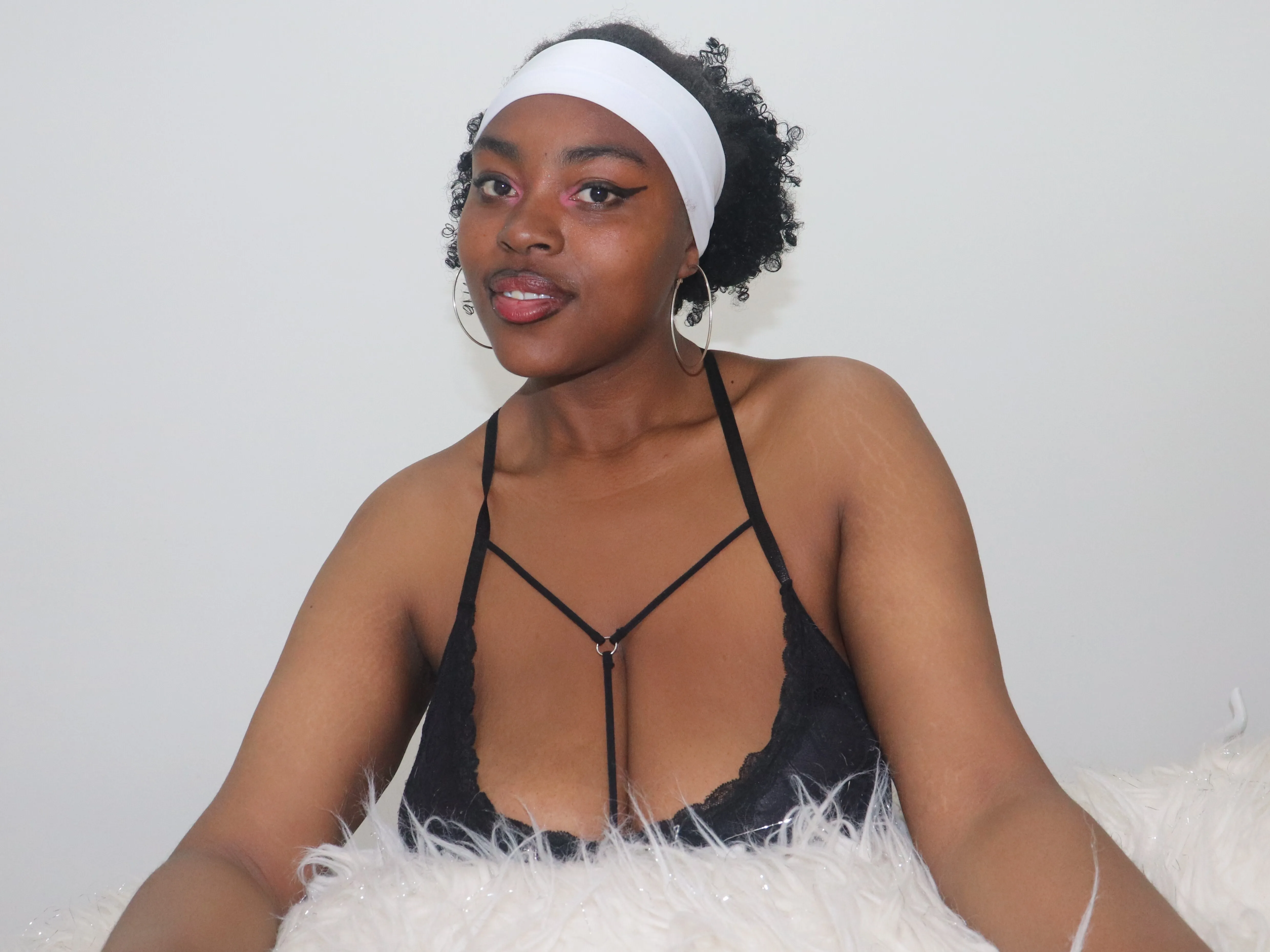 Interprete Shofia_Night Foto 4