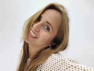 Camila_Lux