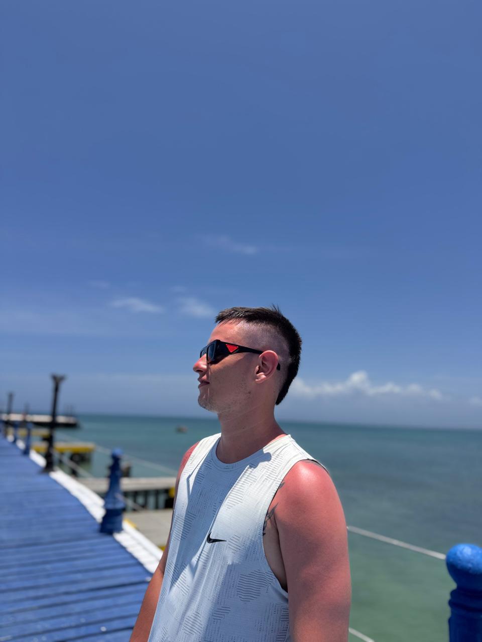 Interprète Dantewhiten Photo 1