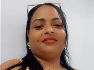 YANELISHOTT live cam