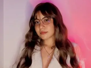 Lola_Gibson