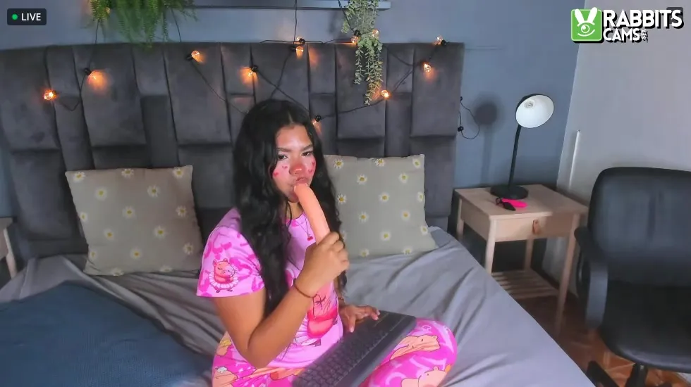 Intérprete AhslyEvans Video 1