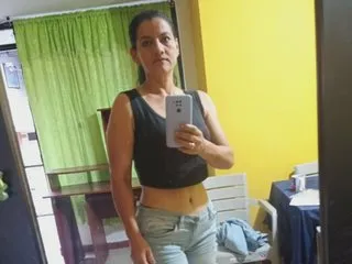 Giselle_James