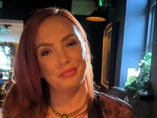 MilfyHelen40 cam model profile picture