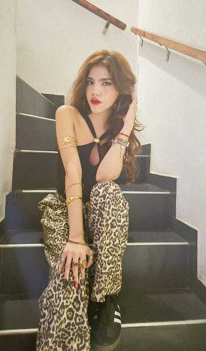 Utøver VenusLuxor Bilde 3