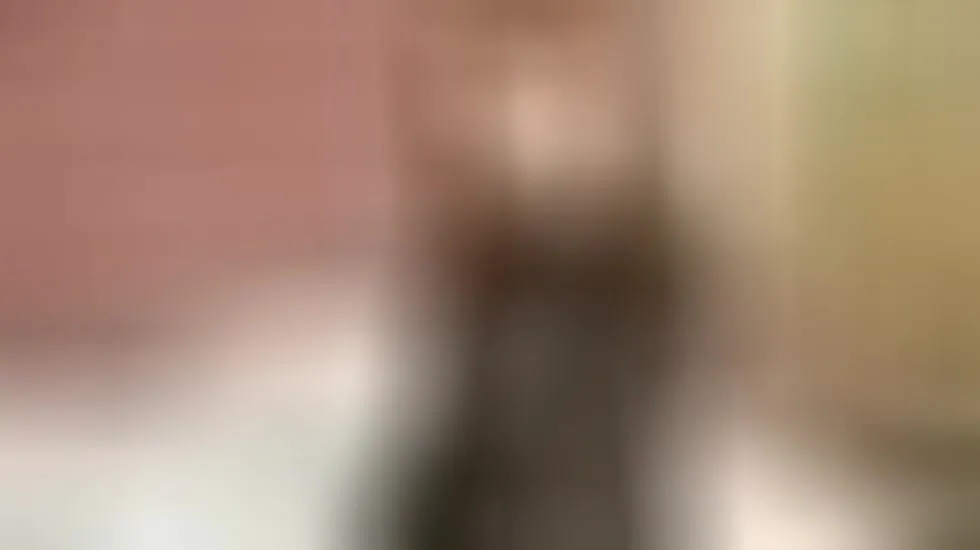 Artist VivianTurbay Video 1