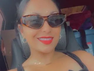 luna_valentina profielfoto van cam model