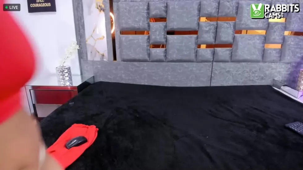 Interprete Aura_Monet Video 1