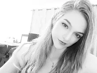 Bella_Moss