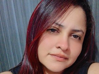 Imagen de perfil de modelo de cámara web de PaholaBigTITS