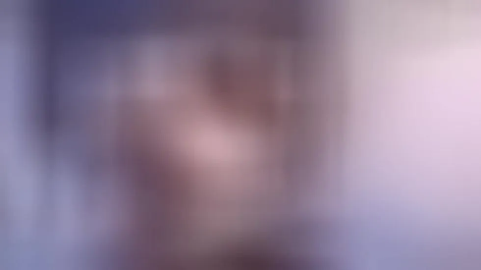 Artiest EllieSimmonss Video 1