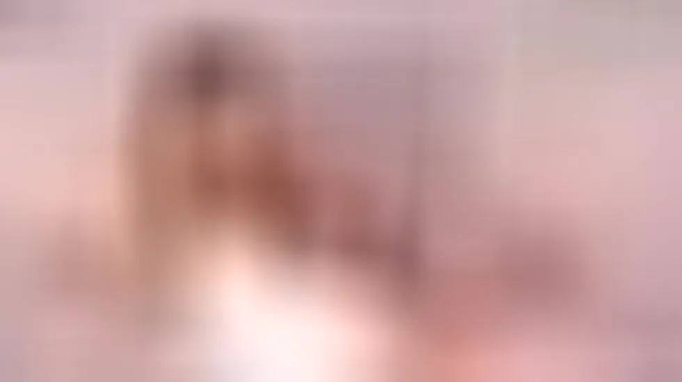 Performer RosseNova Video 1