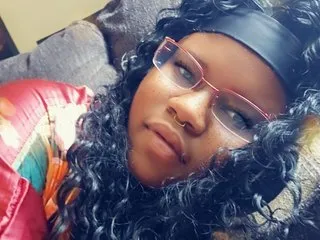 Imagen de perfil de modelo de cámara web de SassySarah1995