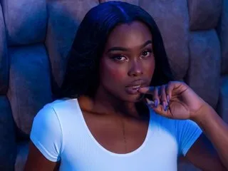 Image de profil du modèle de webcam Kassey_Delvey