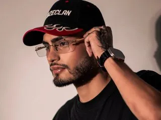 Foto de perfil de modelo de webcam de SebasCorrales