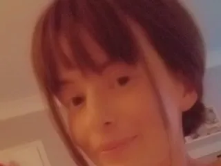 Imagen de perfil de modelo de cámara web de Lily69xx