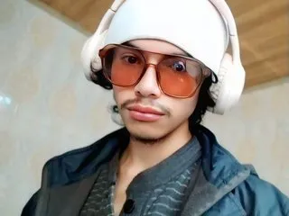 Image de profil du modèle de webcam Frankie_Lm