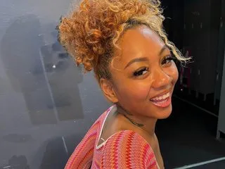 SexyKiani Profilbild des Cam-Modells