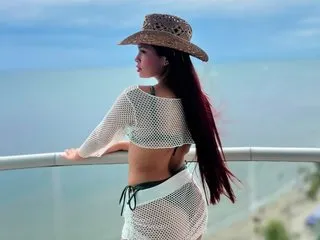 Ema_Jones