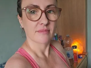 BritishBellaxx