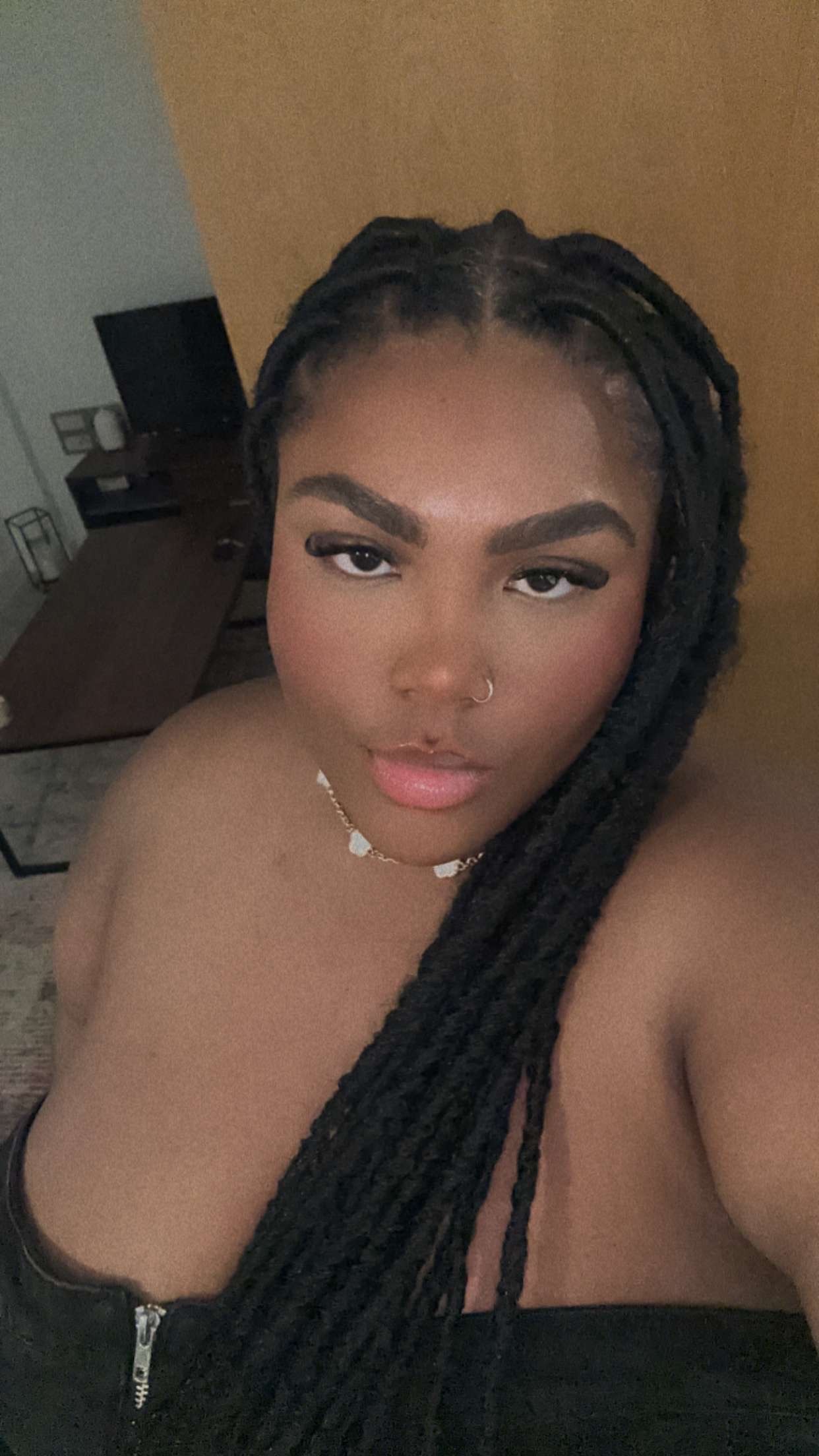 Artiest CurvyDestinyXxxx Foto 4