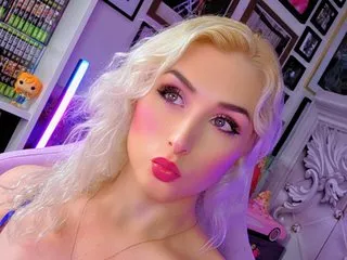 MadameBlonde