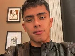 AlejoJones