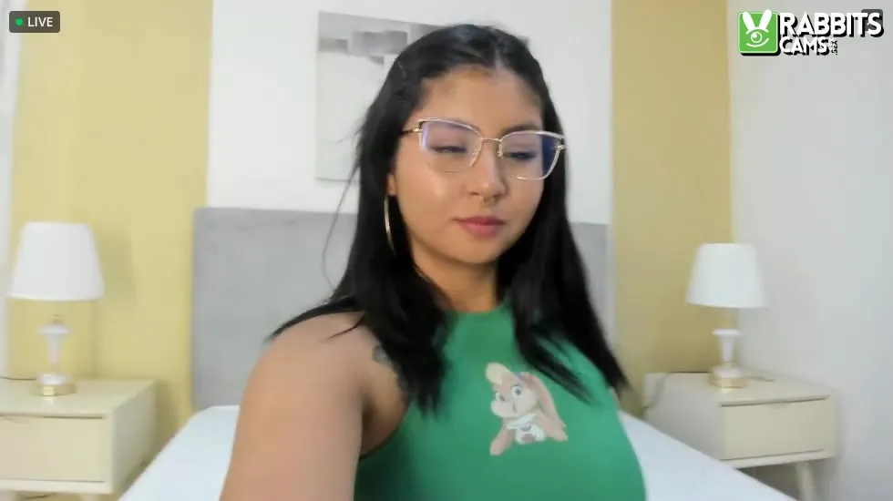 Artist Angelalarsh Video 1