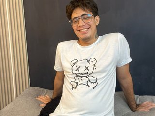 ZeusTrys cam model profile picture