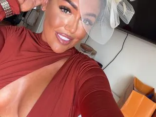 Image de profil du modèle de webcam poppysilxo