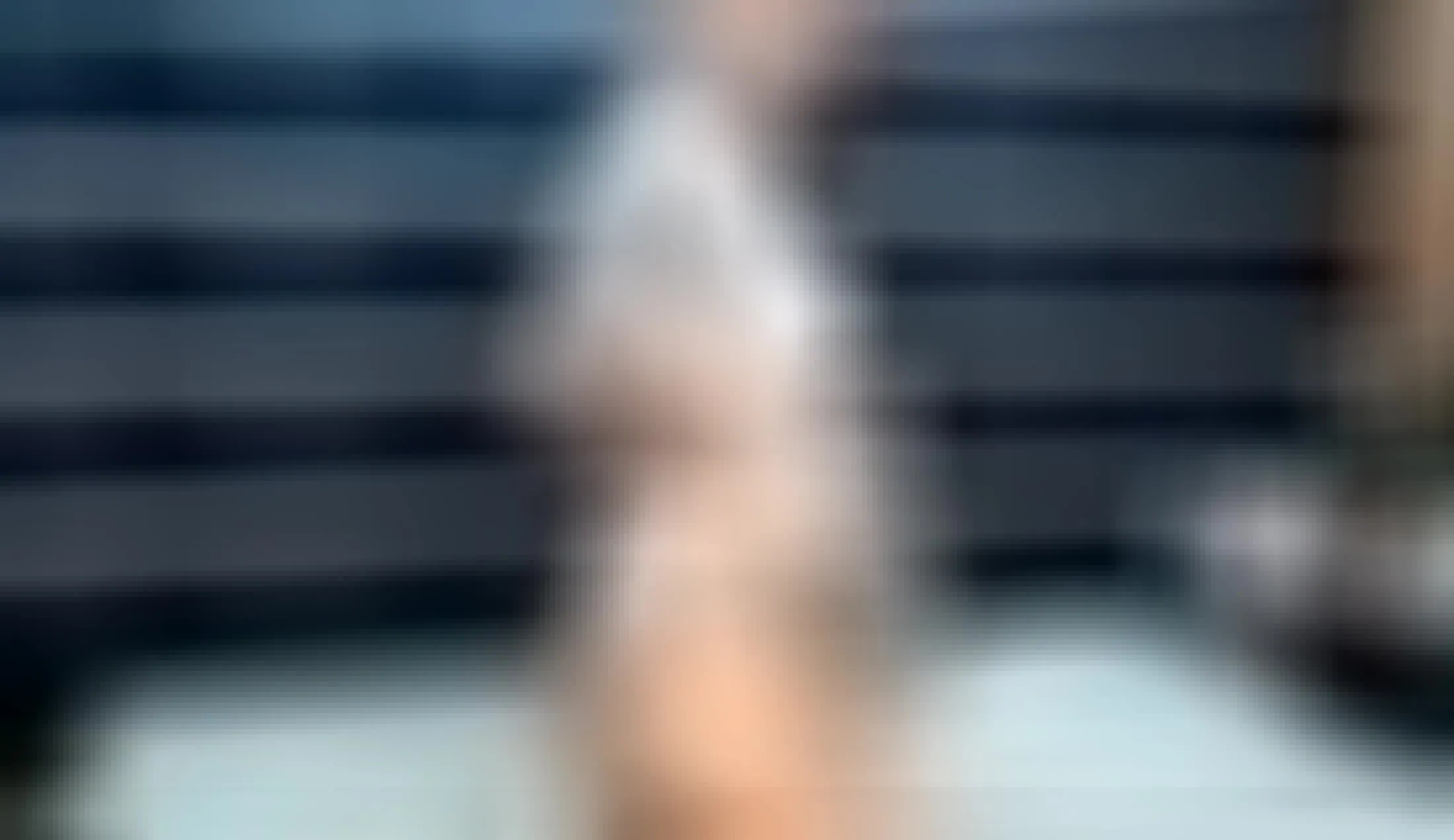 Artist LovelyEileen Video 1