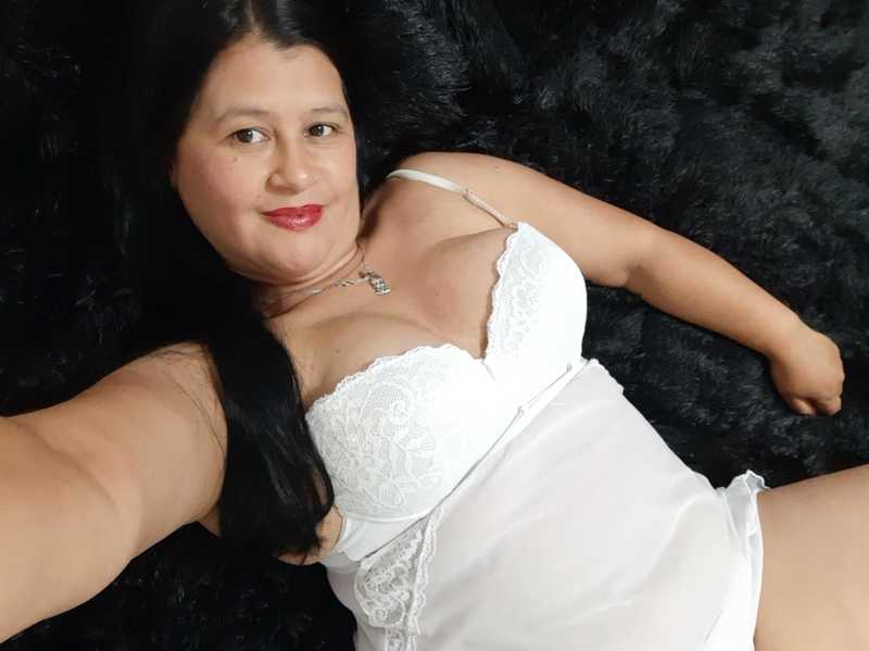 Performer KinkyVioletXX Photo 8