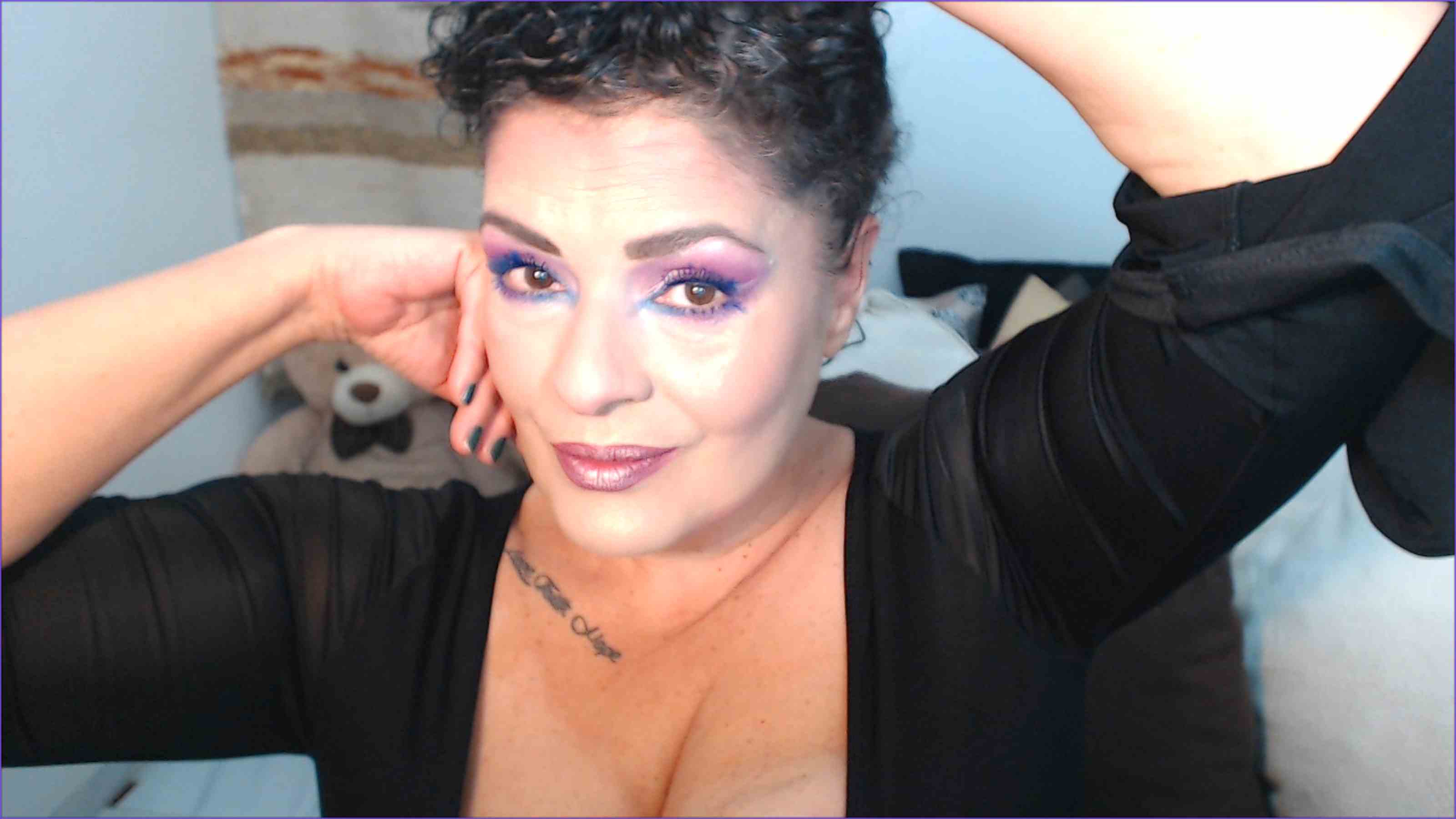 Performer SultryLola Photo 9