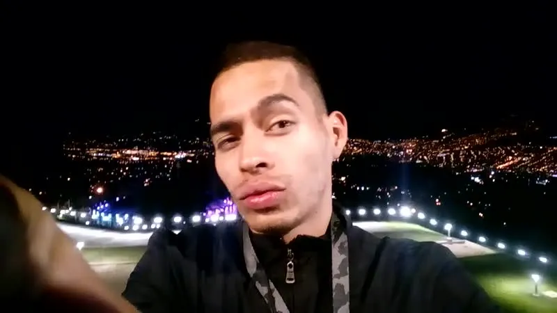 Interprete ERICK_JACKSON21 Video 2