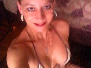 ToniHartt profielfoto van cam model