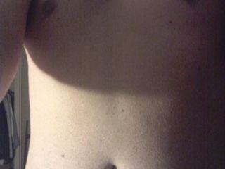 Imagen de perfil de modelo de cámara web de moecummachine