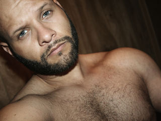 MrDoItRight profielfoto van cam model 