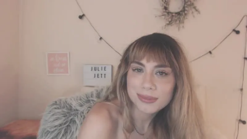 Interprete JulieJett Video 2