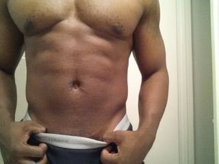 Foto de perfil de modelo de webcam de TheGuyUNeed