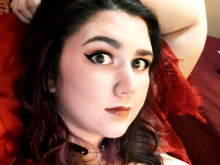 SaraLaughsx profielfoto van cam model 